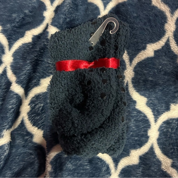 Fuzzy socks - Picture 2 of 2